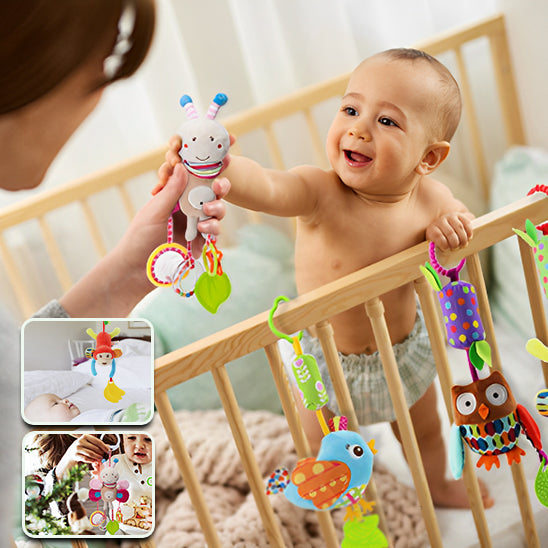 HOCHET-BÉBÉ -encourage-motricite-fine-bebe