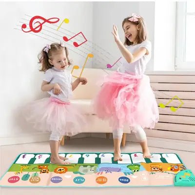tapis-eveil-bebe-fille-danse-joie